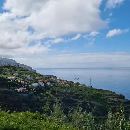 Margarida's House - Ocean View Holiday home *